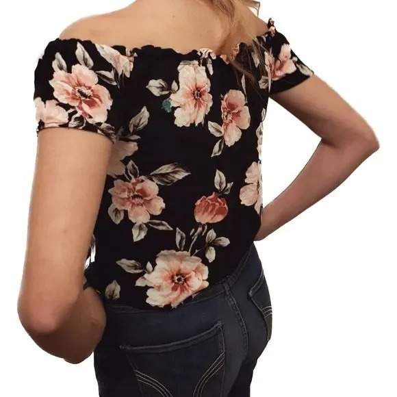 Kendall & Kylie Floral Off Shoulder Blouse - Picture 2 of 5